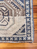 Rug 24148 (1' 6" W x 3' 8" L)